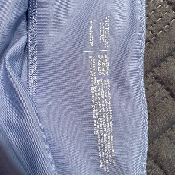 π€π€PART OF ANY 3 FOR $10 - VS ATHLETIC STRETCH CAPRI PANTS - NWOT - XL - Picture 5 of 9